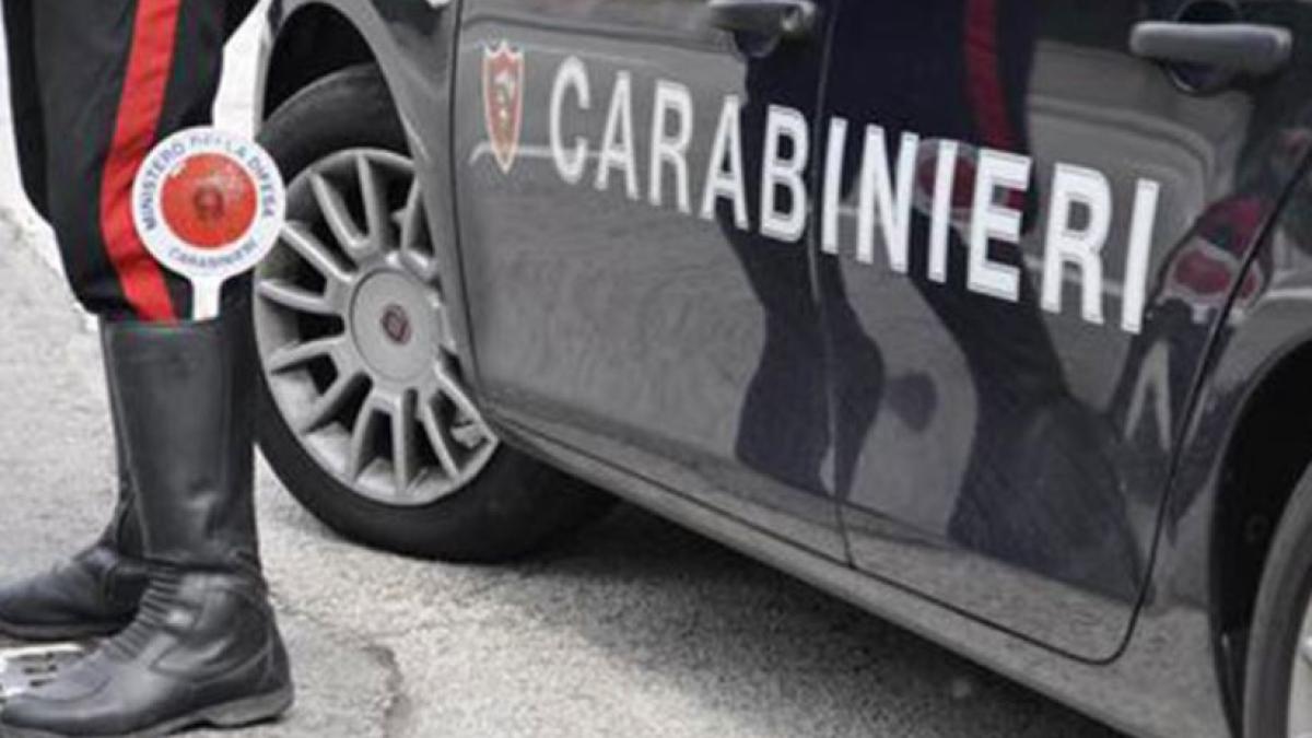 italia--doi-romani--falsi-surdo-muti--prinsi-in-flagrant--cei-doi-risca-o-amenda-uriasa-sau-inchisoare