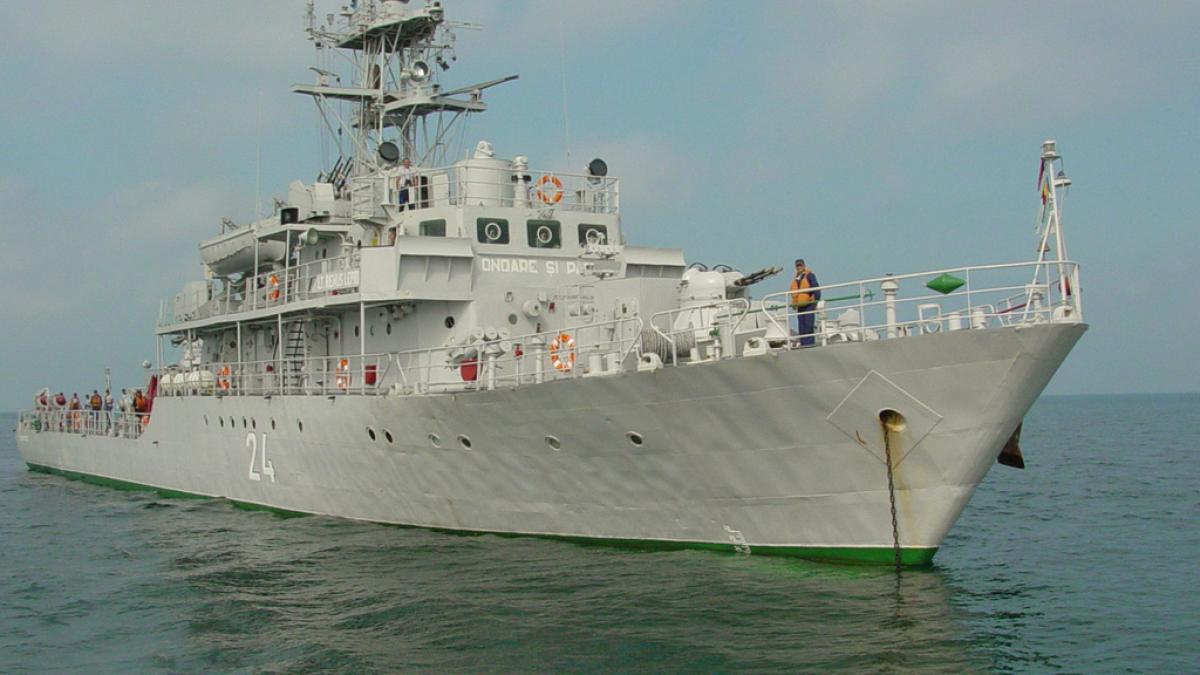 dragor-maritim-nava-militara-vas