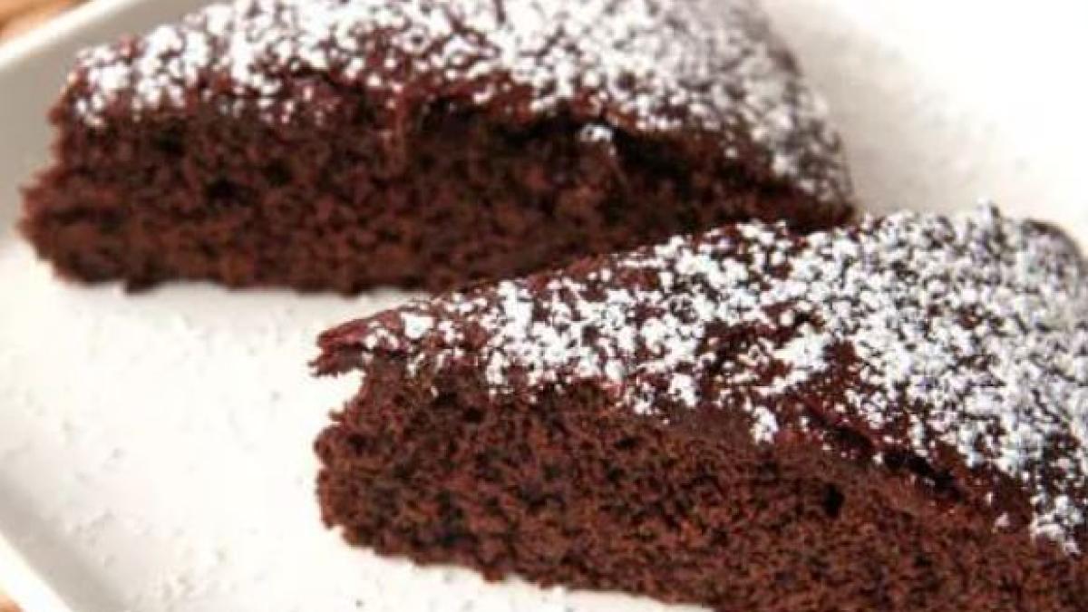 prajitura-cu-apa-si-cacao--un-desert-delicios-de-post--fara-oua--unt-si-lapte