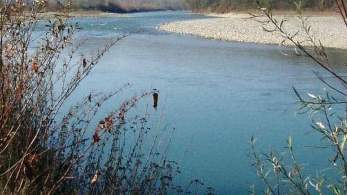 cadavrul-unui-barbat--gasit-in-albia-unui-rau-din-maramures