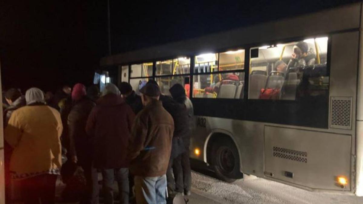 mai-multe-autobuze--incarcate-cu-14-tone-de-alimente-si-medicamente--confiscate-de-fortele-ruse-din-melitopol