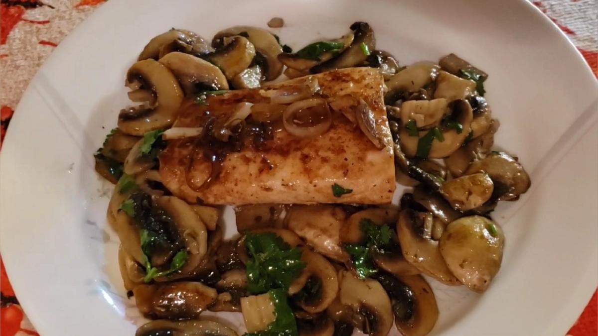 cod-la-cuptor-cu-ciuperci