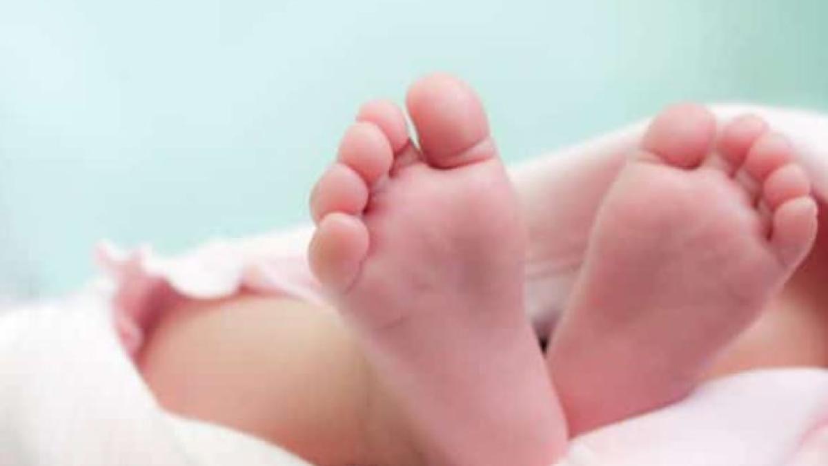 mama-romanca--care-si-a-abandonat-bebelusul-la-o-manastire--a-fost-gasita