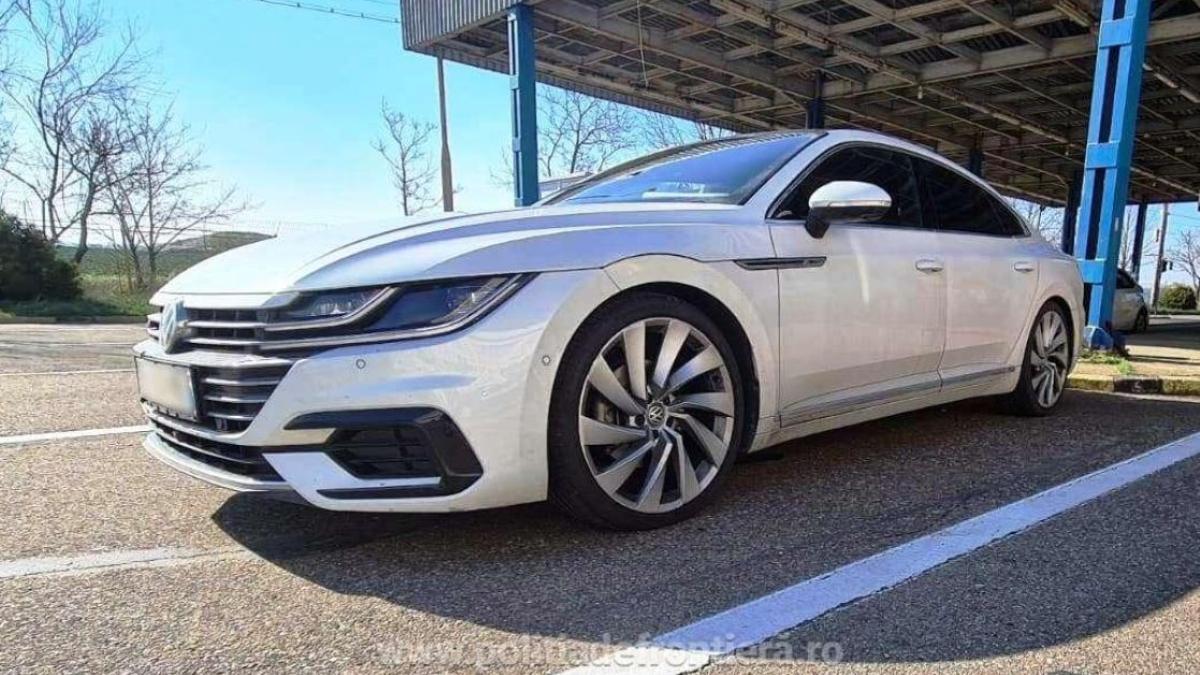 autoturism--in-valoare-de-35-000-de-euro--furat-din-germania--depistat-la-frontiera-romaniei