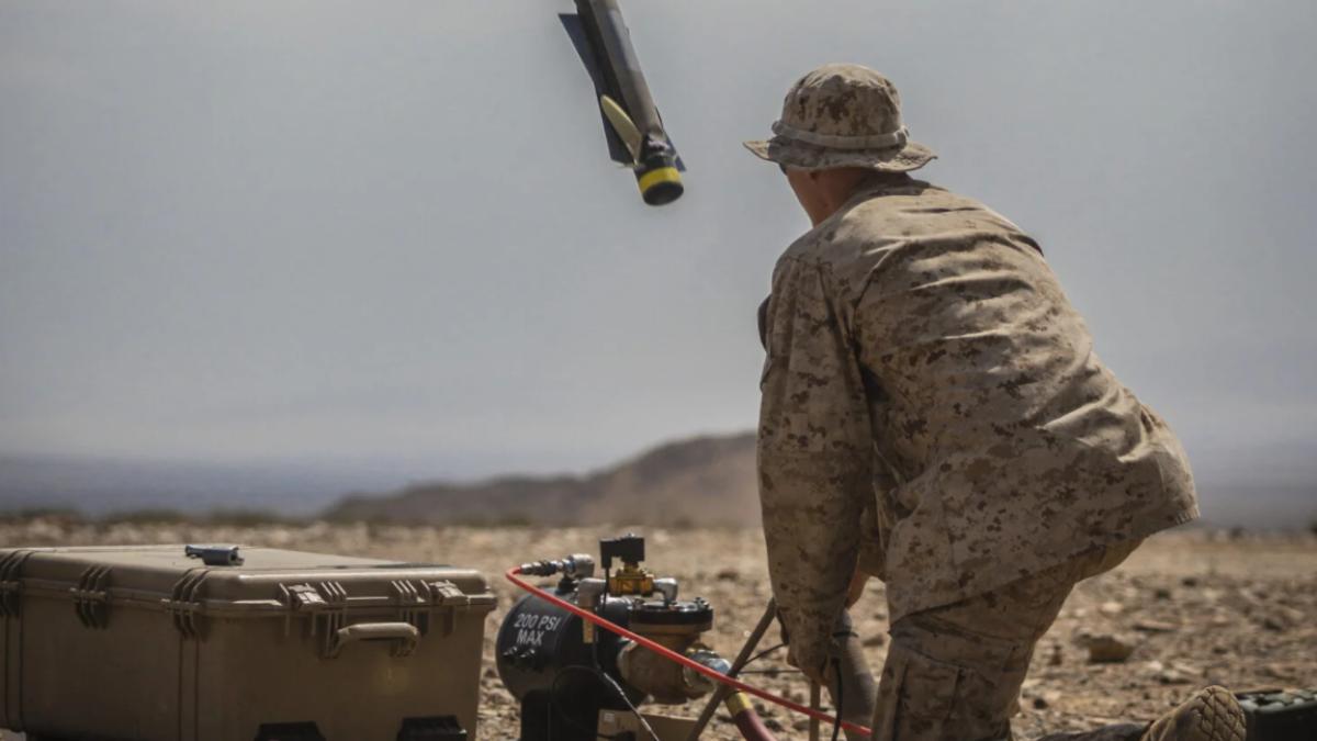 drone-switchblade-soldat