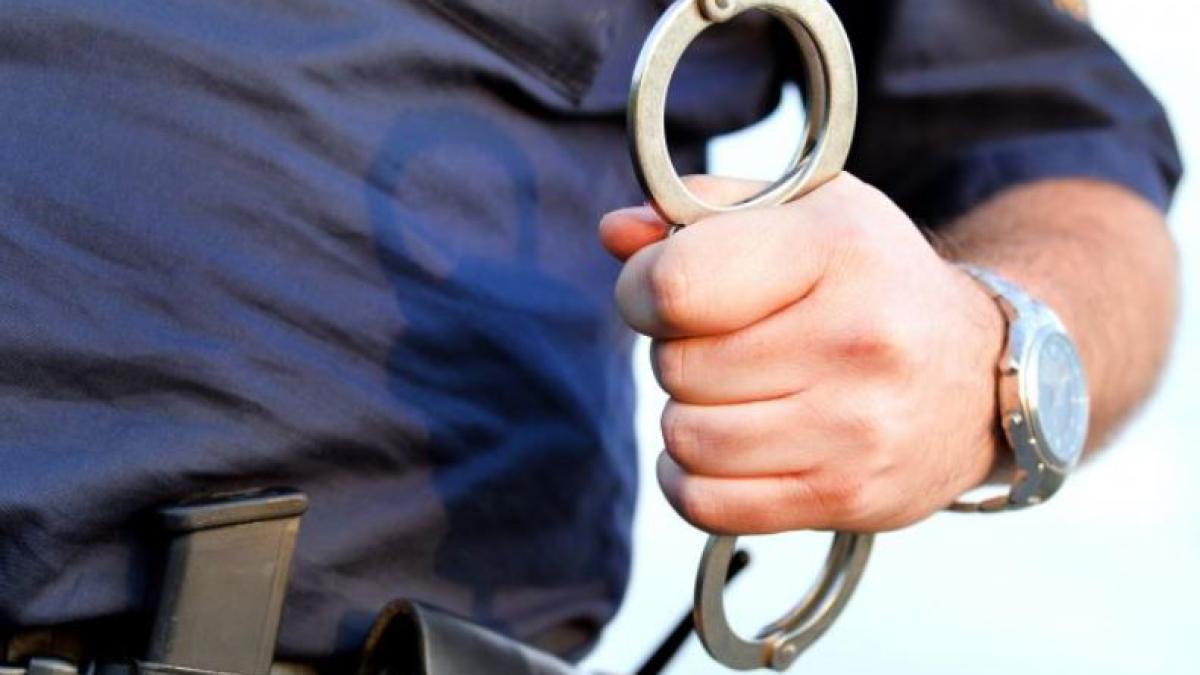 austria--un-roman--care-lucra-chelner-intr-un-bar--vindea-droguri-minorilor-in-schimbul-favorurilor-sexuale