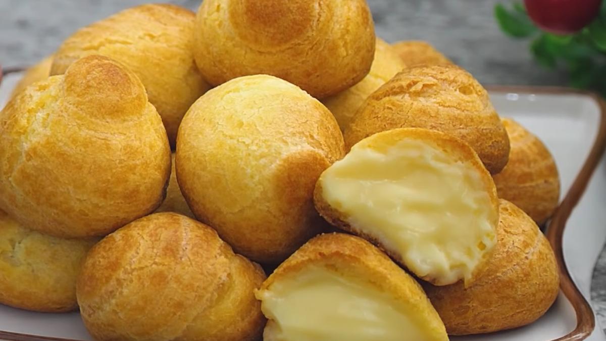 bufete-cu-crema-acesta-este-aluatul-rapid-perfect-doar-50-kcal-pe-bucata