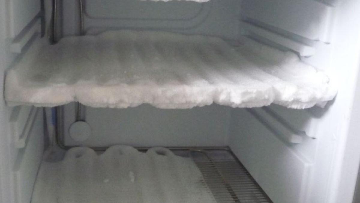 cum-sa-dezgheti-congelatorul-in-cateva-minute--o-metoda-super-usoara--la-care-vei-recurge-mereu