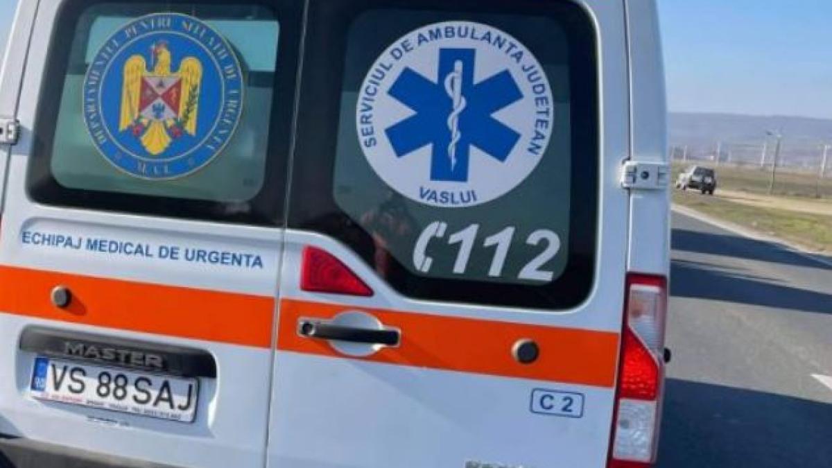 soferita-romanca--grav-ranita--dupa-ce-a-intrat-cu-masina-intr-un-tir-stationat