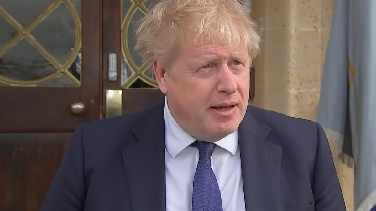boris-johnson-spune-ca-regimul-barbar-al-rusiei-ar-putea-folosi-arme-chimice