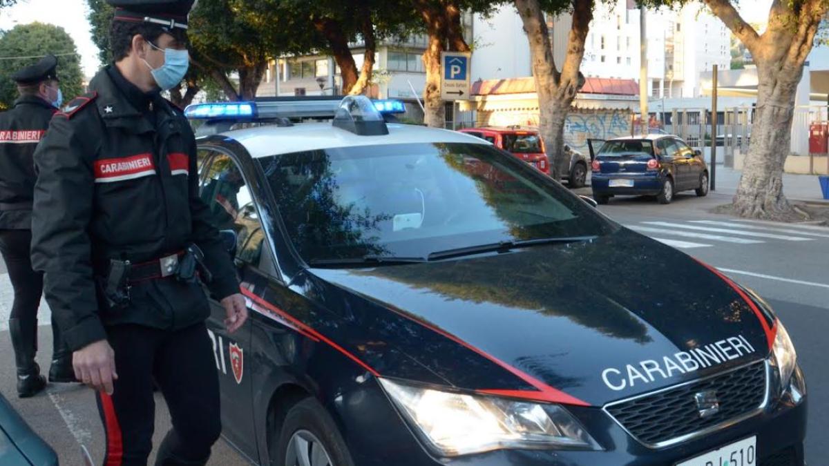 italia--o-romanca--care-a-incercat-sa-fure-un-rolex-prin-tehnica-imbratisarea--pusa-pe-fuga-chiar-de-victima