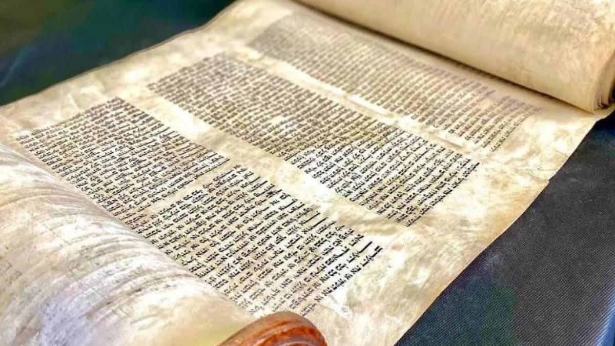 rusii-au-furat-peste-2-000-de-exponate-din-muzeele-din-mariupol