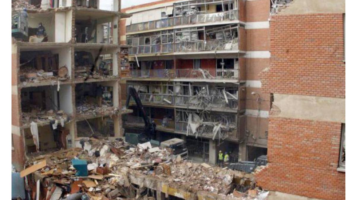 spania--explozie-puternica-intr-un-bloc--noua-morti--printre-care-un-tanar-roman-un-omagiu-va-fi-adus-victimelor