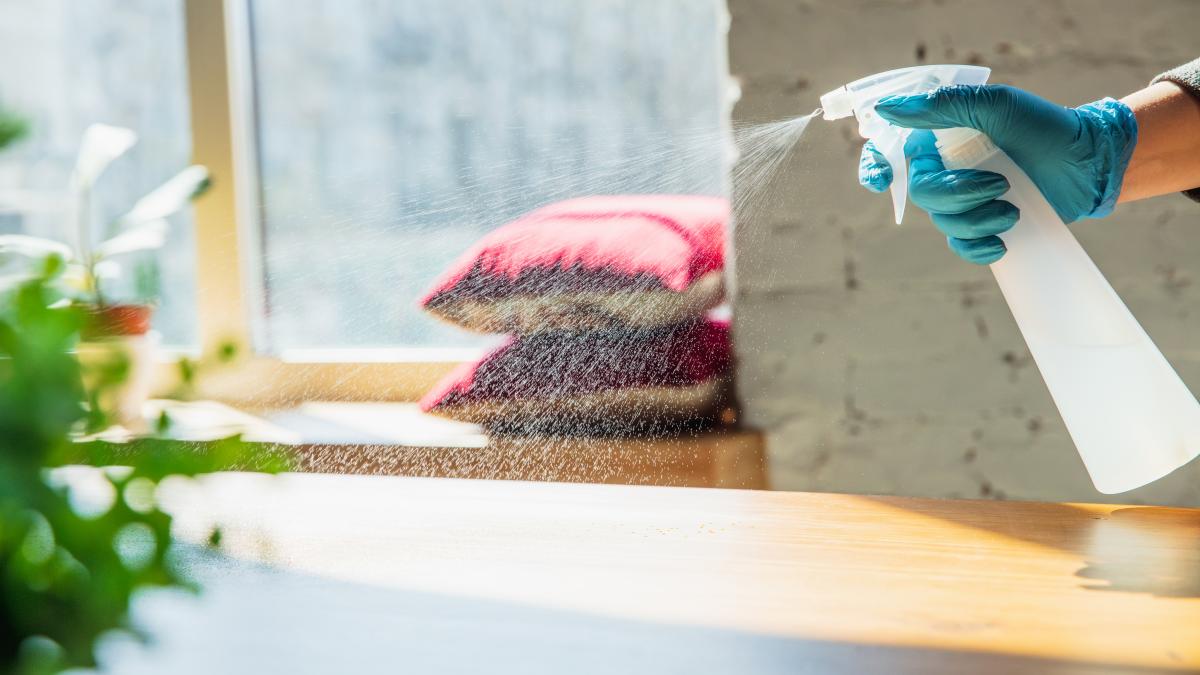 cu-doua-ingrediente-din-bucatarie-faceti-un-detergent-puternic-pentru-cele-mai-murdare-locuri-din-casa--cel-mai-eficient-truc