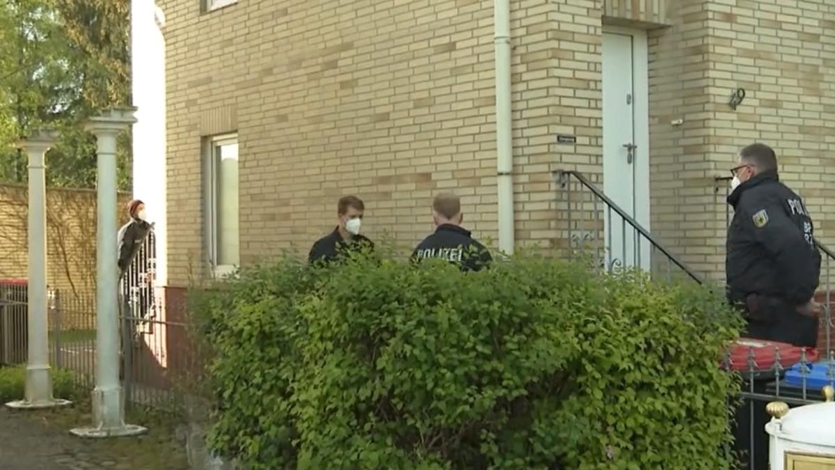 raiduri-de-amploare-in-germania--acte-romanesti-falsificate-pentru-muncitori