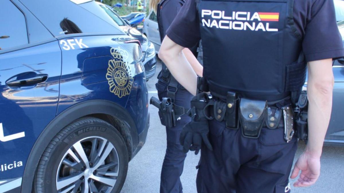 spania--doi-romani--prinsi-in-flagrant--in-timp-ce-furau-din-magazine--hotii--urmariti-mai-multe-zile-de-anchetatori