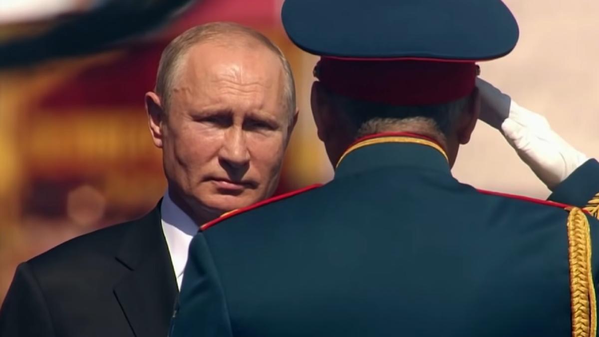 vladimir-putin-conduce-festivitatile-de-ziua-victoriei-de-la-mosova-va-defila-si-avionul-apocaliptic