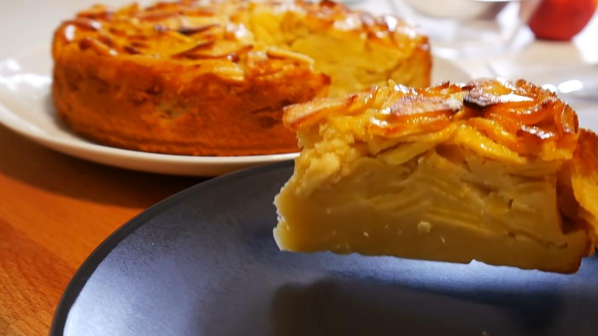 patru-mere-si-10-minute-pentru-aceasta-delicioasa-placinta--in-patru-pasi-simpli-o-vei-adora--mai-ales-ca-este-si-dietetica