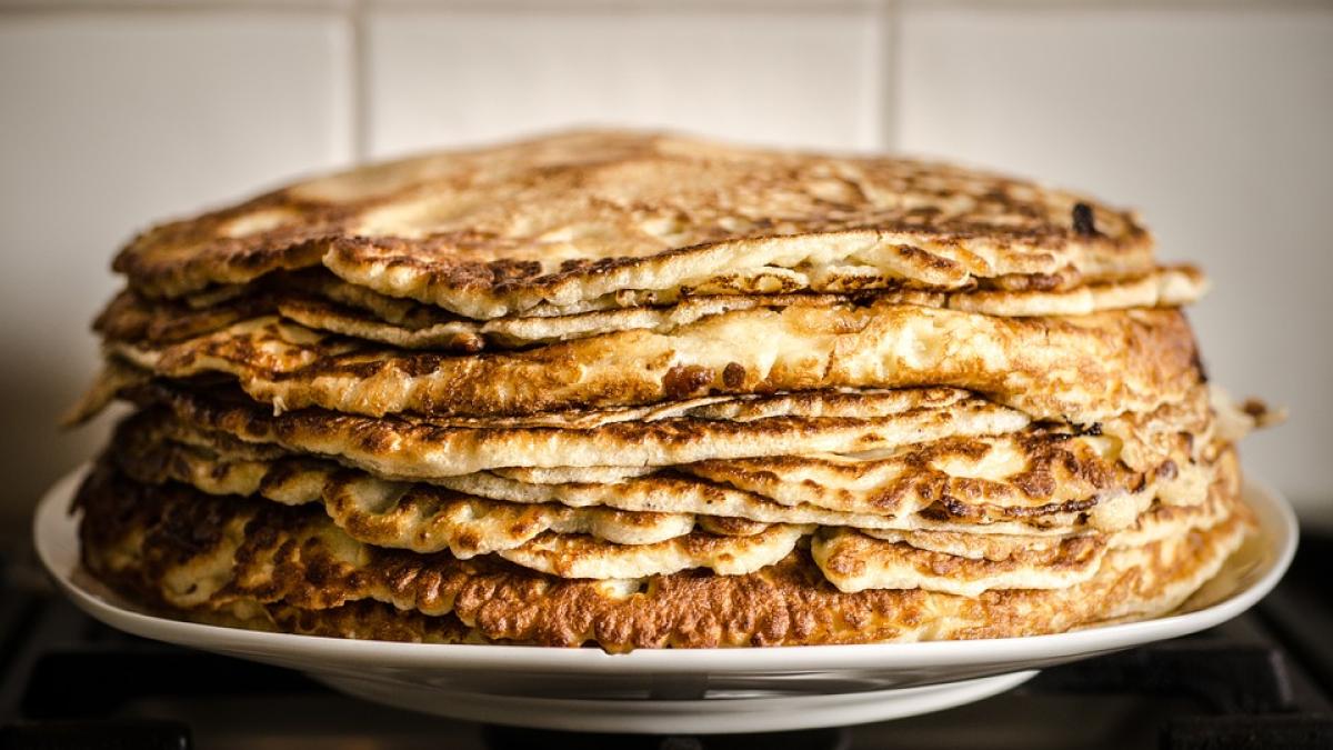 clatite-cu-spuma---reteta-fascinanta-veche-de-aproape-100-de-ani-main