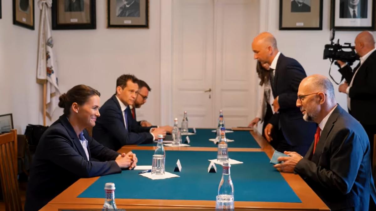 novak-catalin-kelemen-hnuor