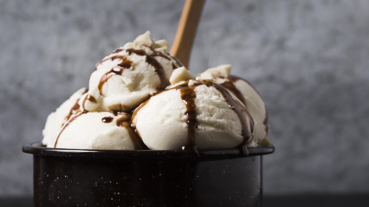 nu-cheltui-nici-bani--nici-timp-inghetata-cremoasa-de-casa-din-doar-doua-ingrediente