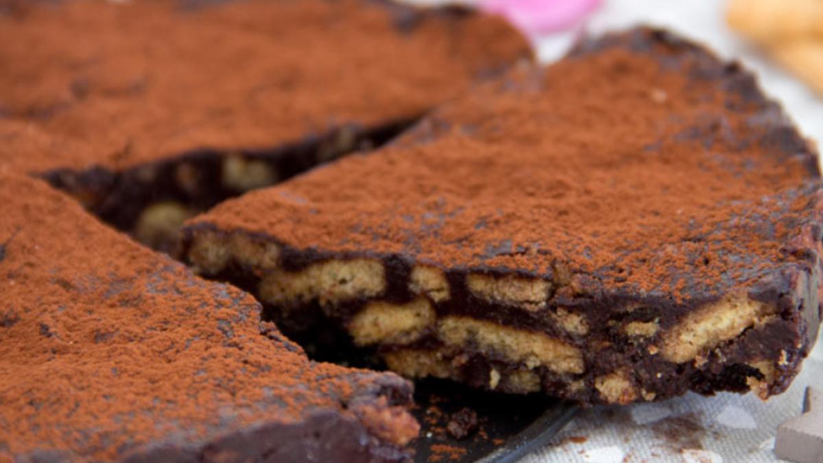 tort-de-biscuiti-fara-coacere-din-doar-4-ingrediente