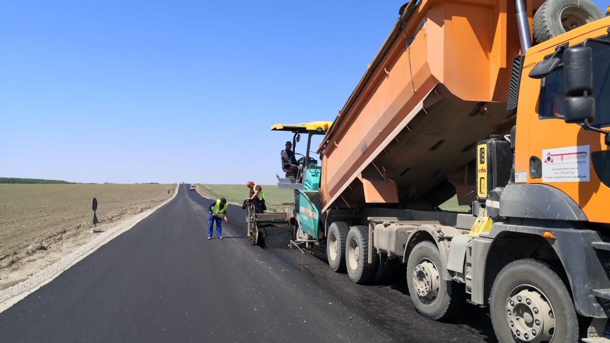 drum-sosea-asfaltare-autostrada-construire-constructie
