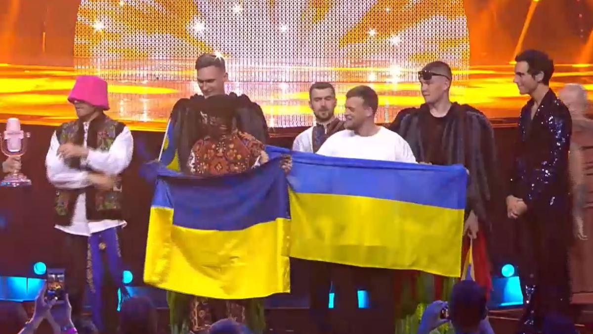 membrii-kalush-orchestra--castigatoarea-eurovision-2022--s-au-intors-in-ucraina-pentru-a-si-apara-tara