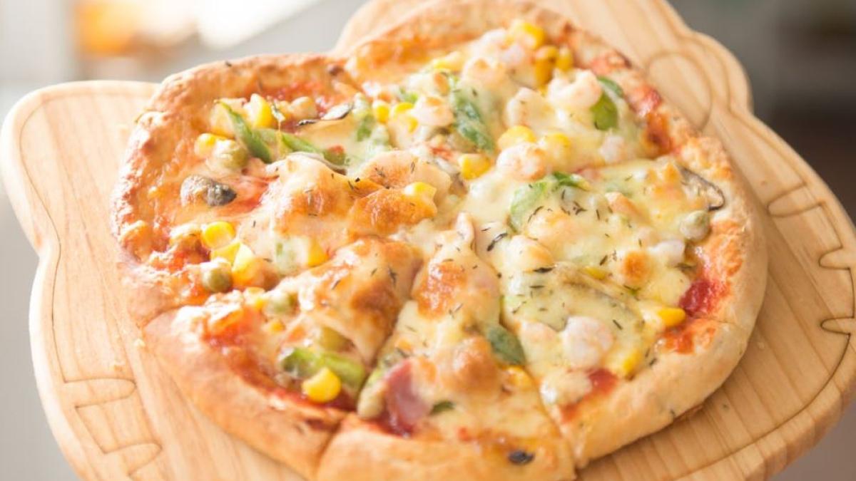 placinta-cu-dovlecel--branza-si-sunca--o-gustare-satioasa-cu-doar-180-de-calorii