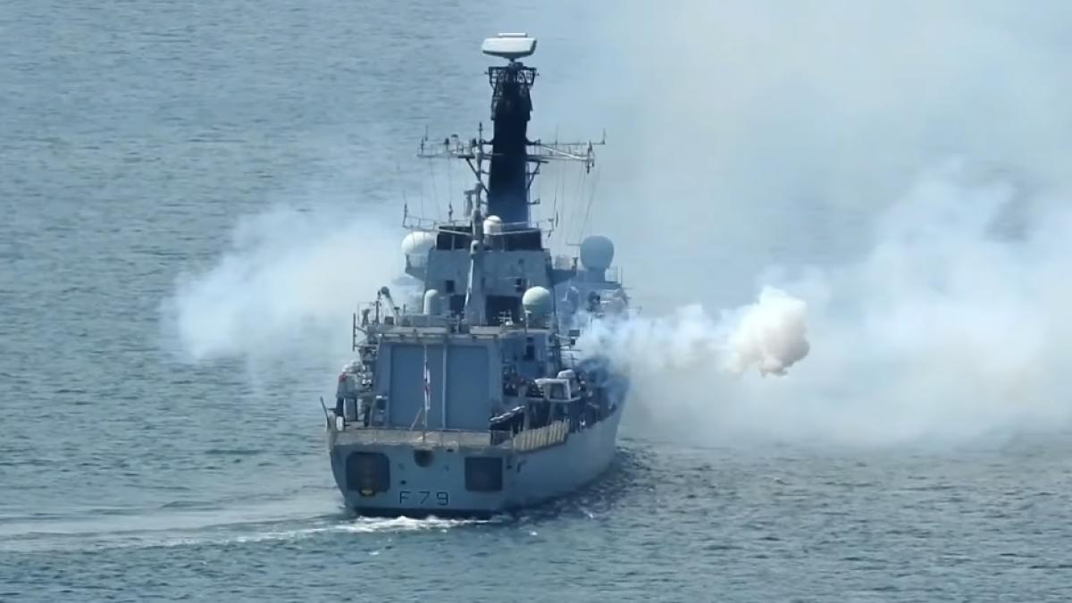 nave-rusesti-marea-neagra-flota-ruseasca-nava-razboi