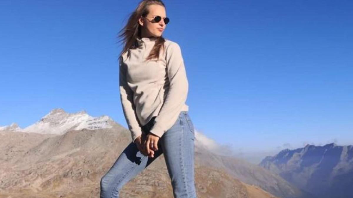 italia--o-tanara-romanca-data-disparuta--gasita-moarta-in-munti--mama-a-dat-alarma-dupa-ce-ecaterina-nu-a-mai-ajuns-acasa