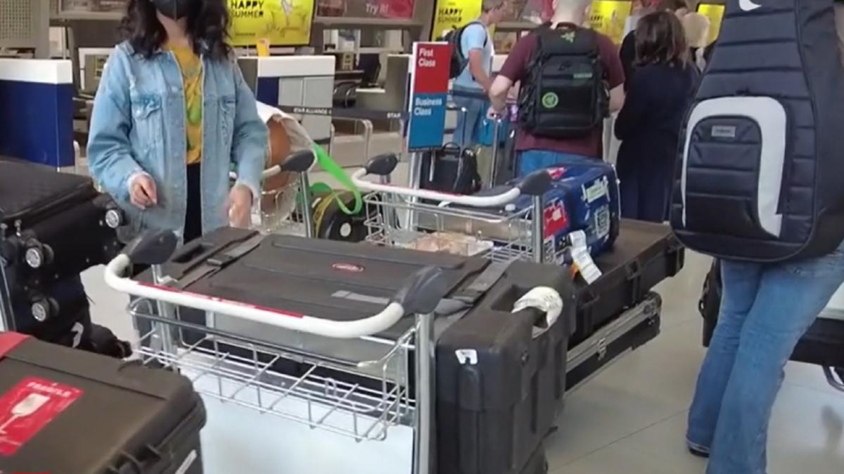 haos-pe-otopeni--din-cauza-crizei-de-personal--anulari-de-zboruri--intarzieri-si-nervi-intinsi-la-maximum-suntem-la-minus-de-10-la-suta