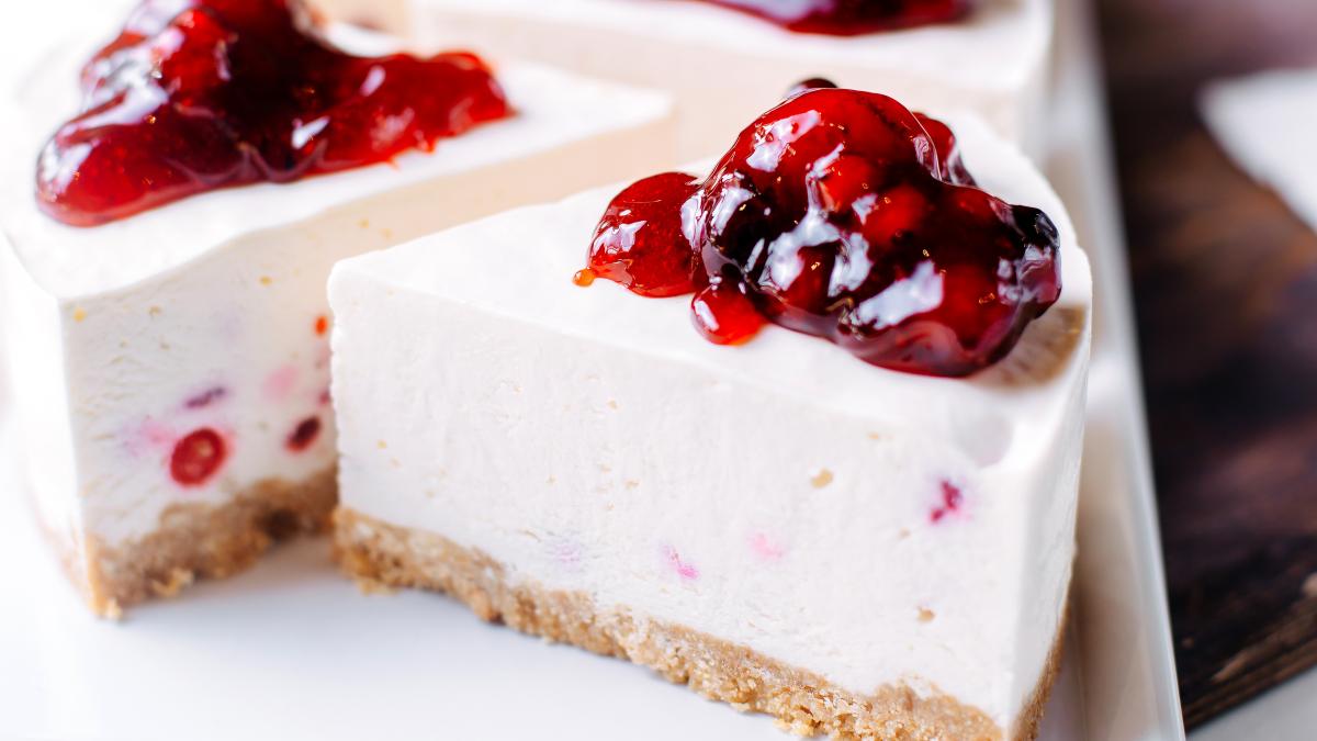 fara-faina-si-cuptor-ai-cirese-si-crema-de-branza-gateste-un-super-desert