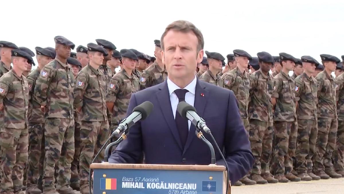 emmanuel-macron--mesaj-in-limba-romana