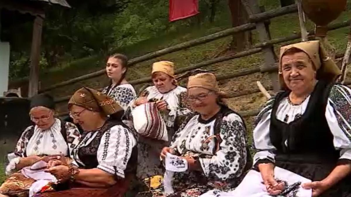 ia-romaneasca--sarbatorita-in-intreaga-lume-de-sanziene