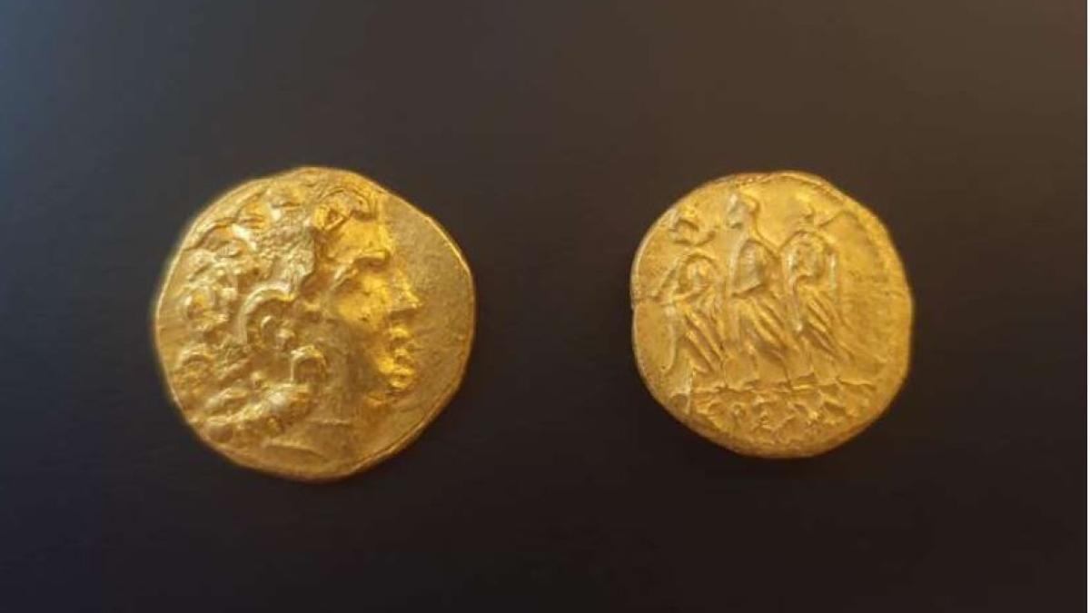 doua-monede-antice-de-aur-revin-in-romania--piesele-au-fost-recuperate-in-regatul-unitprc-c2prc-a0prc-c2prc-a0