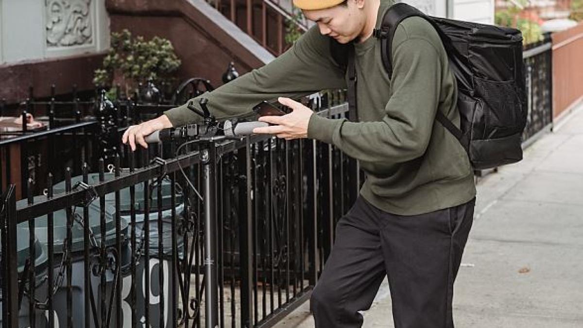 masuri-drastice-in-roma-in-ce-priveste-scuterele-electrice---limita-de-viteza--redusa-si-parcarea--doar-in-zonele-desemnate