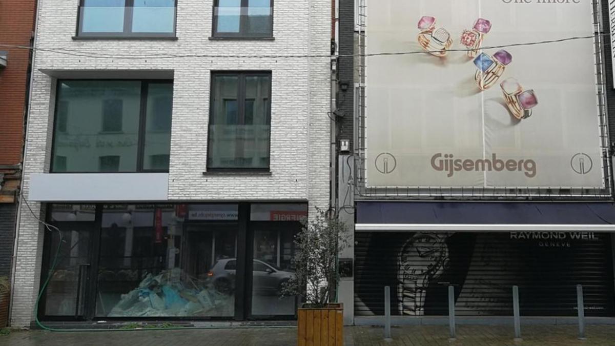 romani-jaf-ca-n-filme-bijuterie-belgia