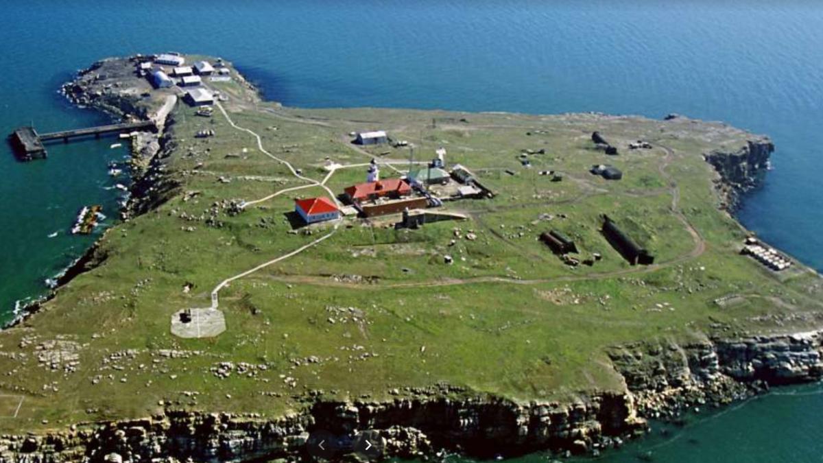 insula-serpilor-marea-neagra