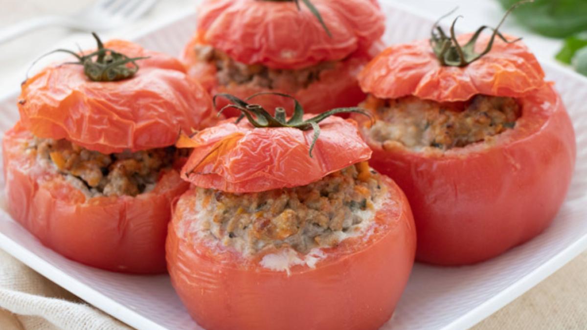 rosii-umplute-cu-carne---o-reteta-italiana-fabuloasa--plina-de-savoare-si-culoare