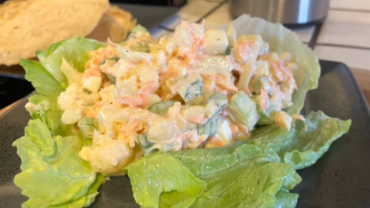 ai-o-conopida-si-doi-morcovi-gateste-o-salata-rece-de-vis-simpla--delicioasa-si-sanatoasa