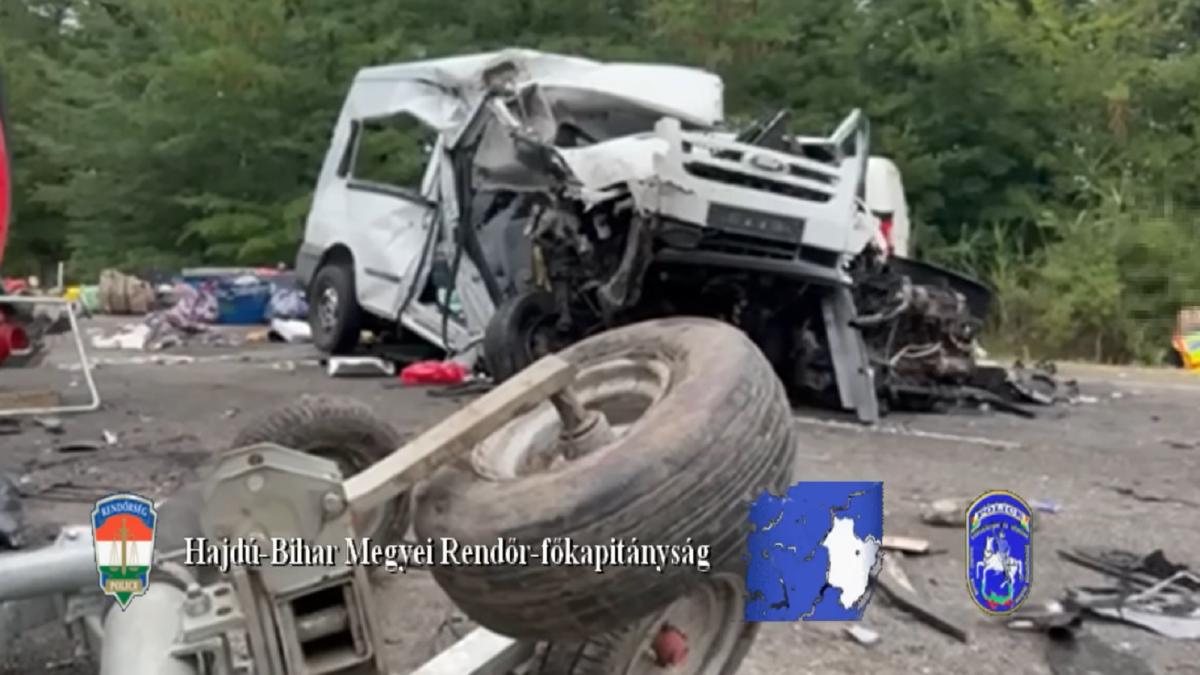 microbuz-cu-romani-care-veneau-din-anglia--accident-mortal-in-ungaria--doua-vieti-curmate-si-noua-oameni-raniti