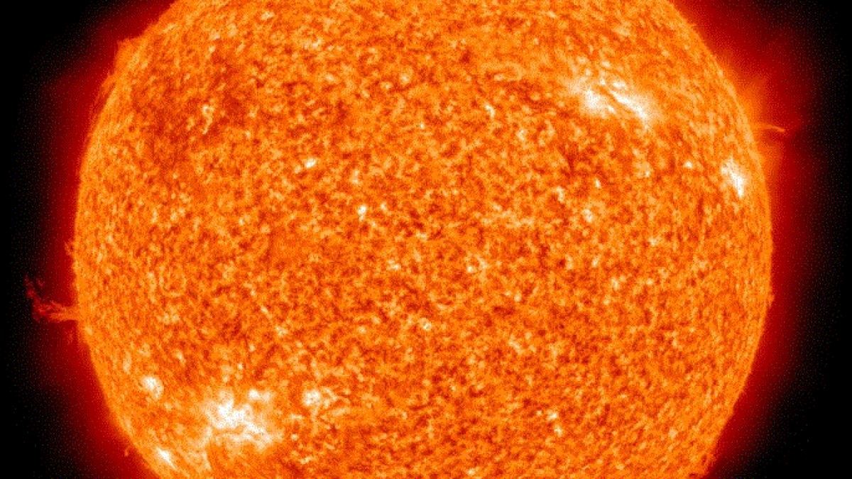 cod-rosu-de-canicula--emis-pentru-prima-data-in-marea-britanie--temperaturile-ar-putea-ajunge-la-40-de-grade