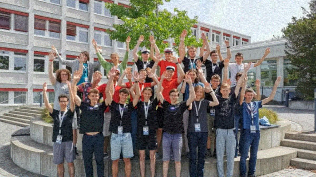 elevii-romani--o-noua-performanta---patru-medalii-de-aur-si-una-de-argint-la-olimpiada-internationala-de-fizica