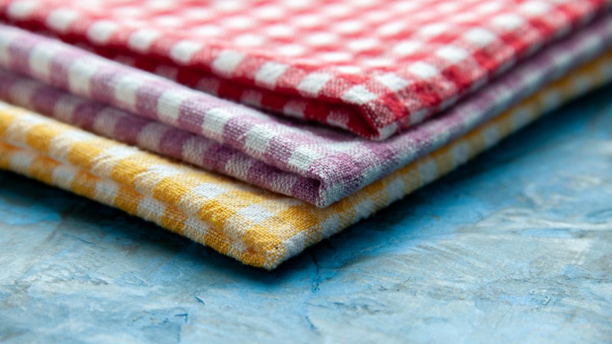 de-ce-miros-urat-carpele-de-bucatarie-si-cum-sa-scapi-rapid-de-mireasma-neplacuta-din-ele-trucuri-imbatabile