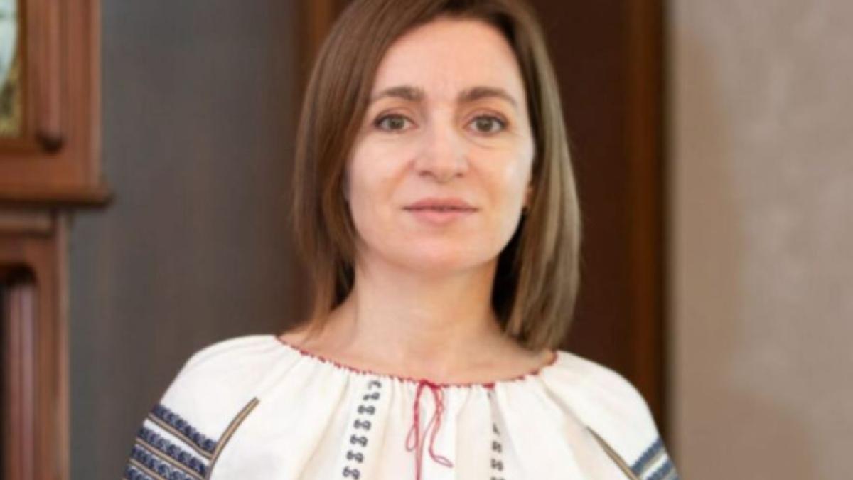 presedintele-republici-moldova-a-stat-la-coada--la-vama-leuseni--ca-sa-intre-n-romania--maia-sandu-a-refuzat-propunerea-politistilor