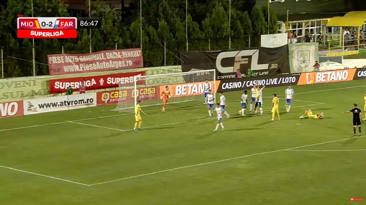Fotbal: Farul Constanţa învinge CS Mioveni cu 2-0, în Superligă