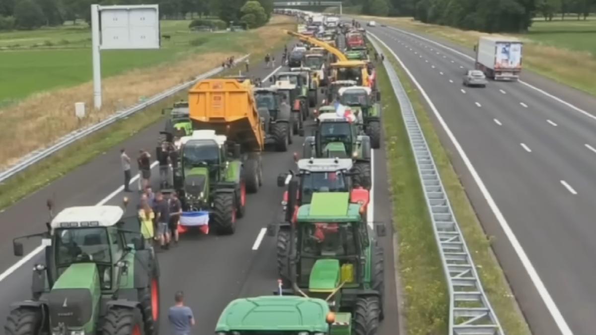 proteste-masive-in-olanda-aceasta-nu-mai-este-o-democratie--este-o-dictatura