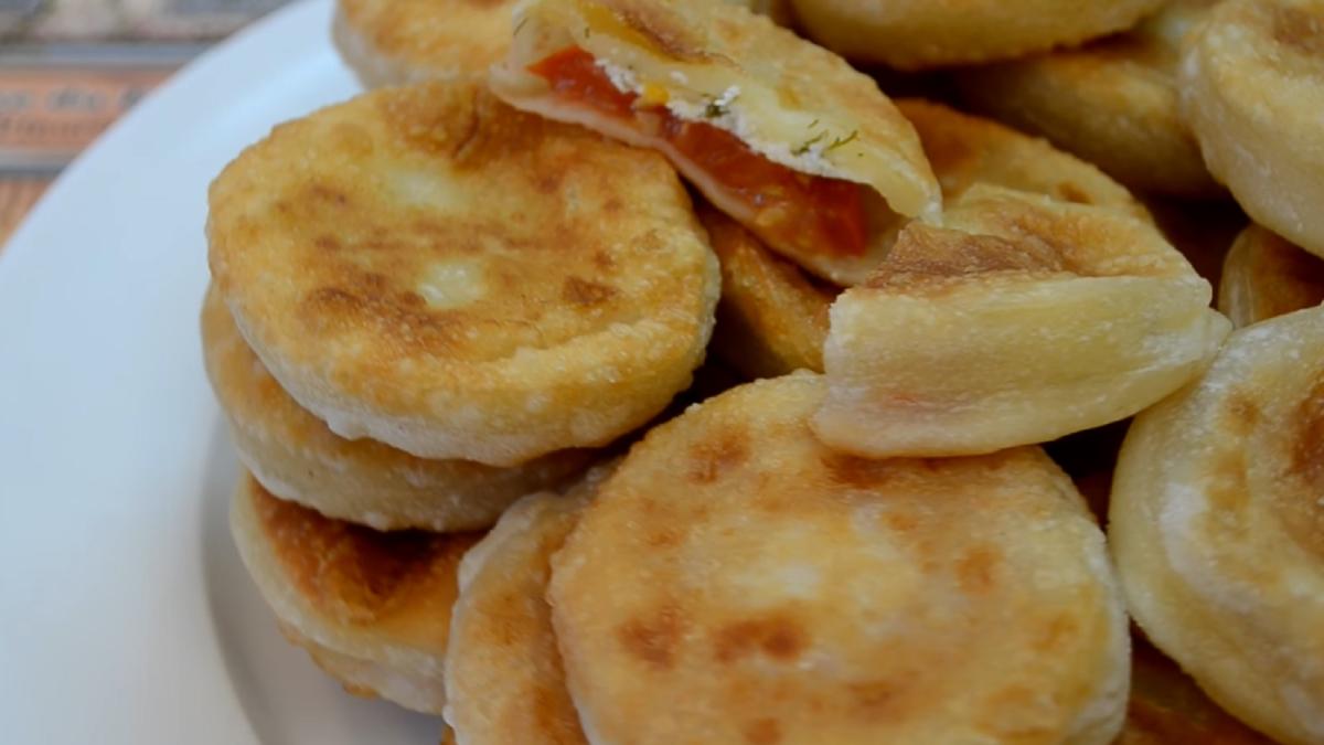 placintele-bombe-intrec-orice-asteptare--trebuie-sa-ti-notezi-reteta-aceasta-simpla--gata-in-doi-timpi-si-trei-miscari---foto