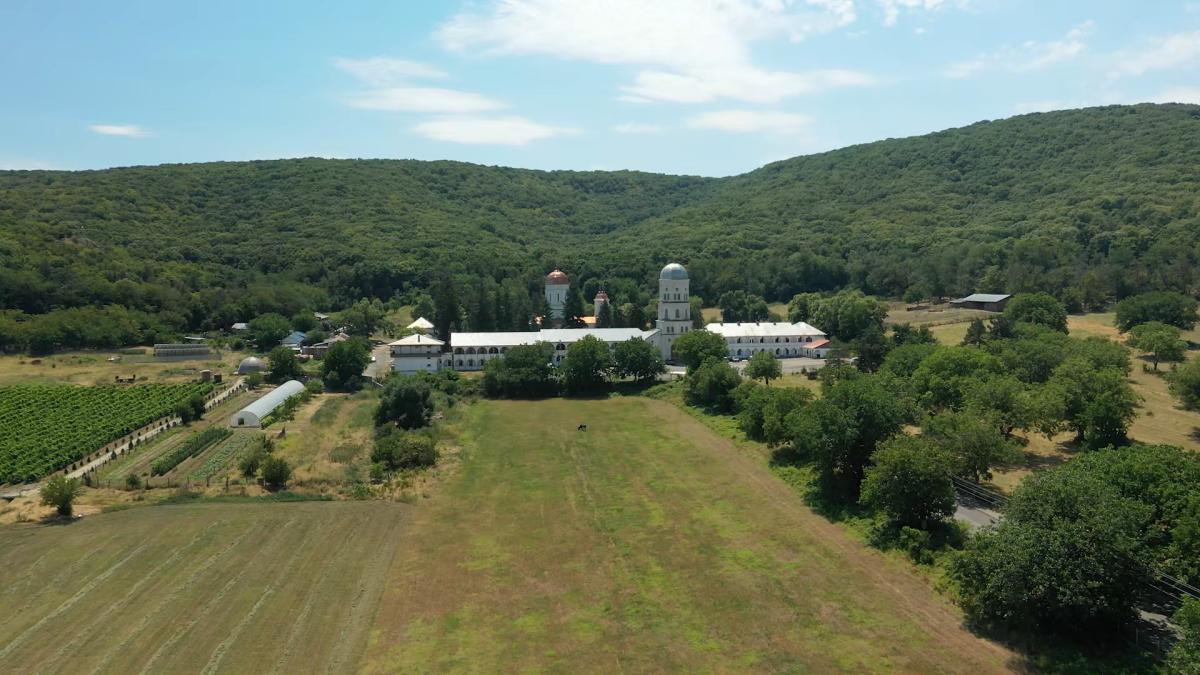 manastirea-cocos-tulcea